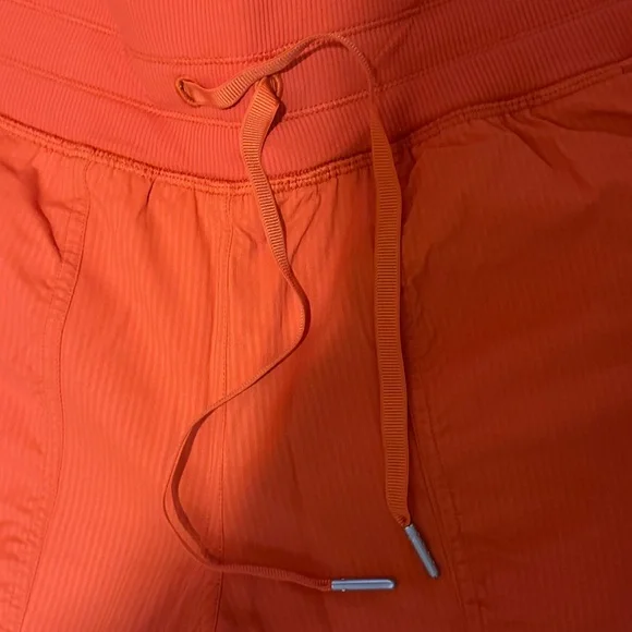 Brand New Lululemon Dance Studio Mid-Rise Jogger - Picture 3 of 8